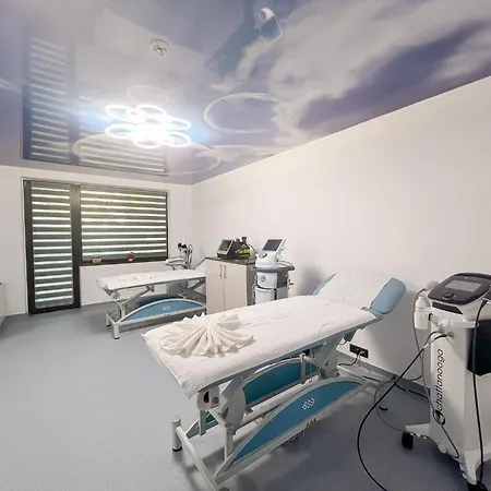 & Medspa Siret 酒店