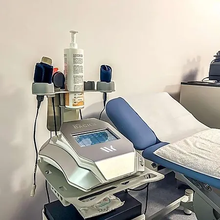 & Medspa Siret ママイア